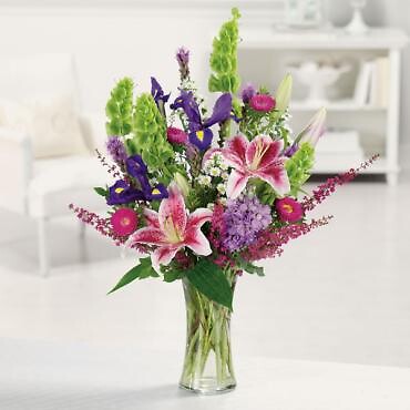 Bright Lily Garden Bouquet