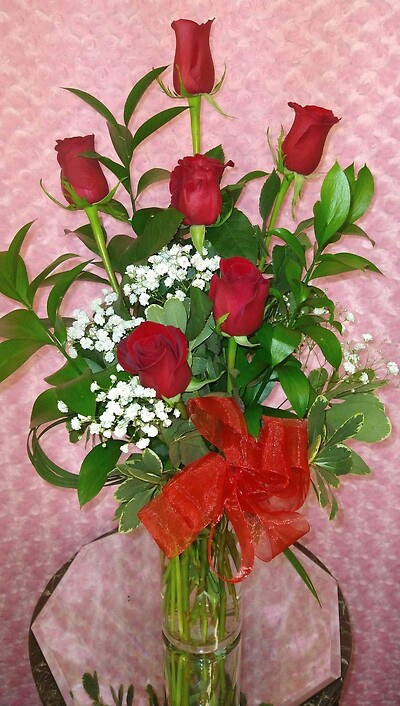 YOU HAVE MY LOVE...........HALF DOZEN VASED ROSES!